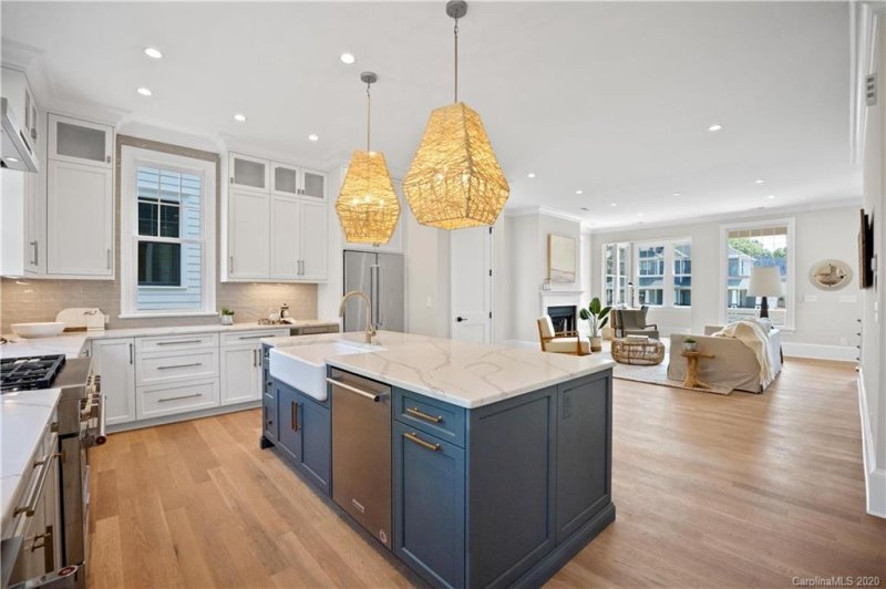 Property image 4 at 2504 Marshall Place, Charlotte, NC 28203