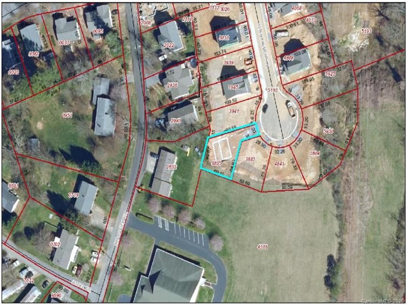 Property image 2 at 35 Alice Clement Lane, Asheville, NC 28803