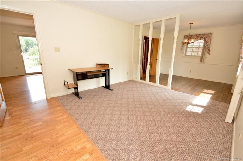 Property image 4 at 1220 Landsdowne Drive, Gastonia, NC 28054