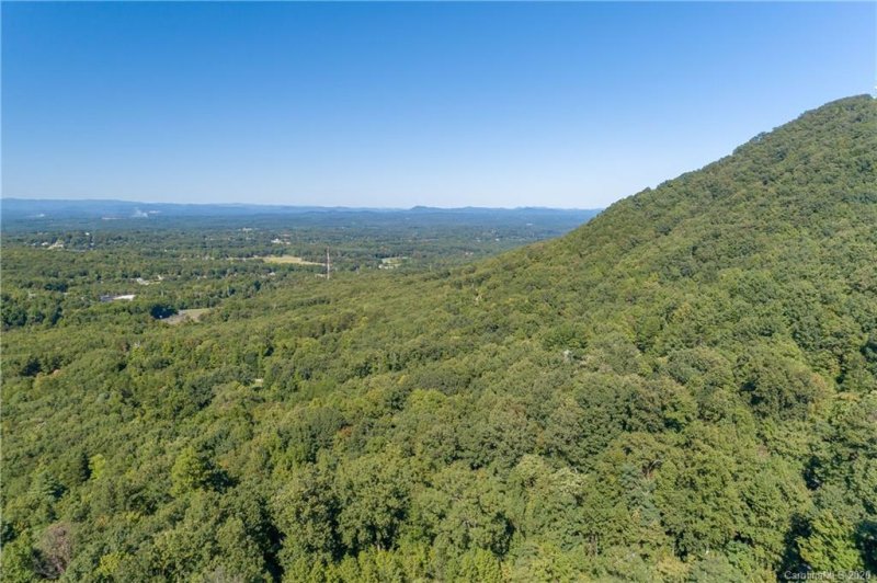 Property image 4 at 3346 Stones Throw Circle, Valdese, NC 28690