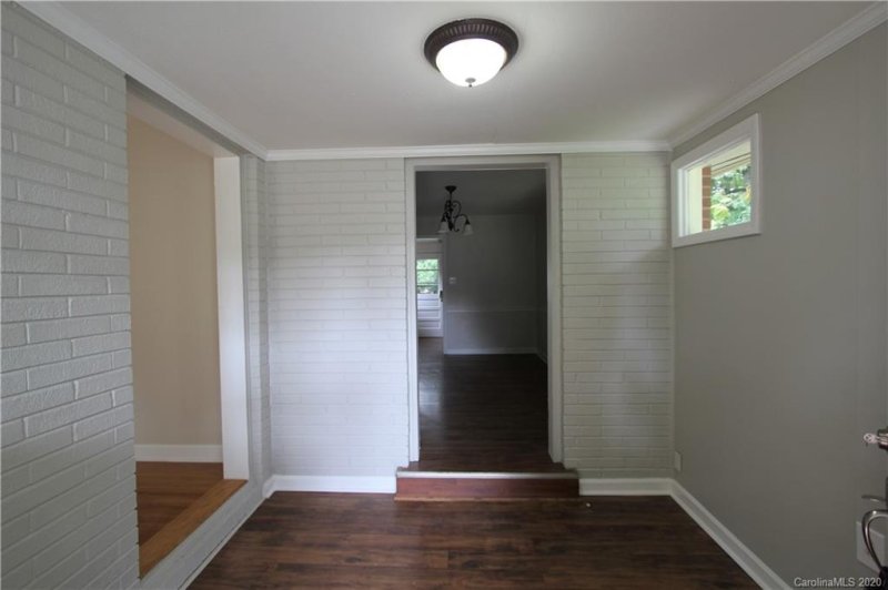 Property image 3 at 306 Saint Anne Place, Charlotte, NC 28213