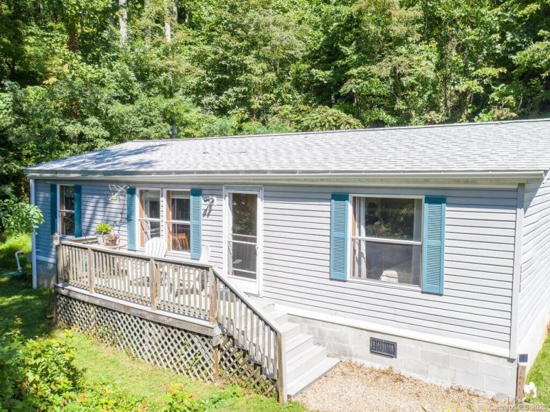 Property image 3 at 180 Hidden Meadow Drive, Candler, NC 28715