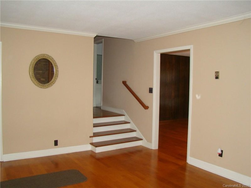 Property image 5 at 2459 Pinoak Drive, Hickory, NC 28602