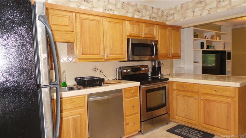 Property image 3 at 7876 Kinglet Road, Connelly Springs, NC 28612