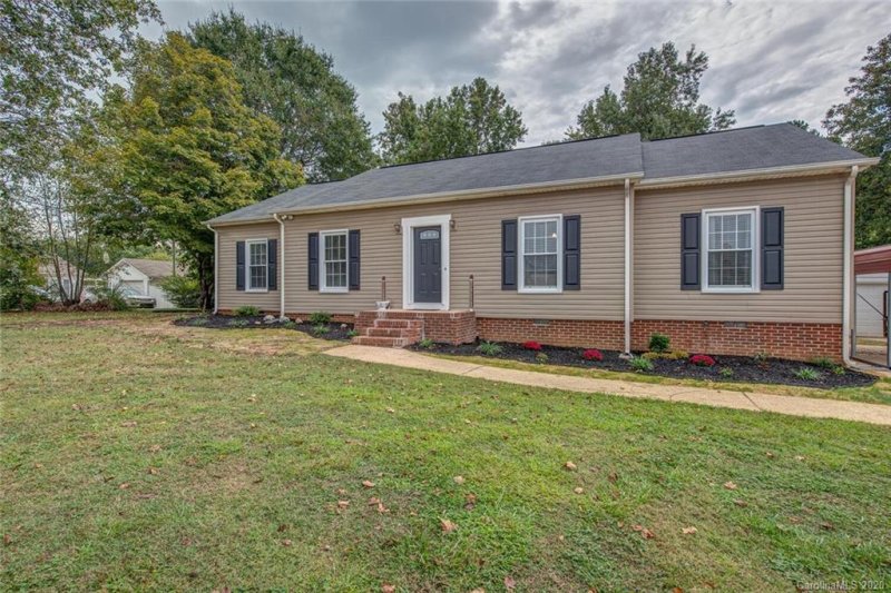 Property image 2 at 2404 Gaston Day School Road, Gastonia, NC 28056