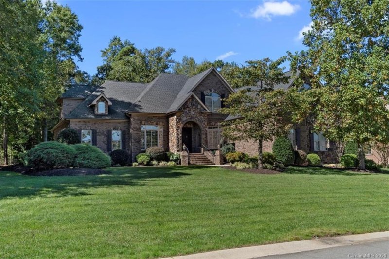 422 Langston Place Drive