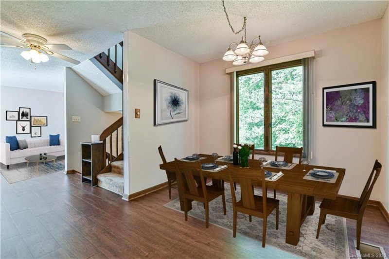 Property image 3 at 1 Lynx Drive, Black Mountain, NC 28711