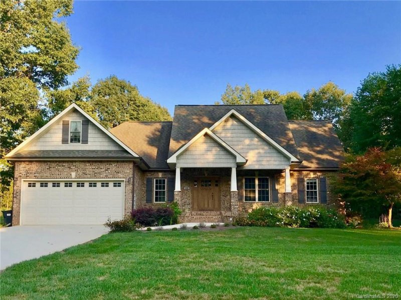 Property image 2 at 112 Houpe Ridge Lane, Statesville, NC 28625