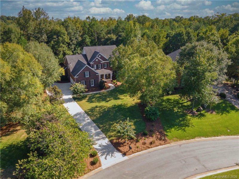 Property image 2 at 518 Streamside Lane, Marvin, NC 28173