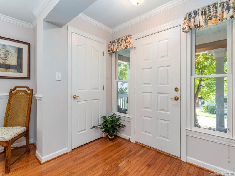 Property image 2 at 14 Creekside Way, Asheville, NC 28804