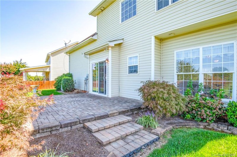 Property image 5 at 5056 Orchard Park Drive, Hickory, NC 28602