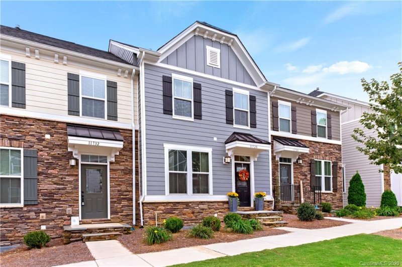 Property image 2 at 11728 Blessington Road, Huntersville, NC 28078