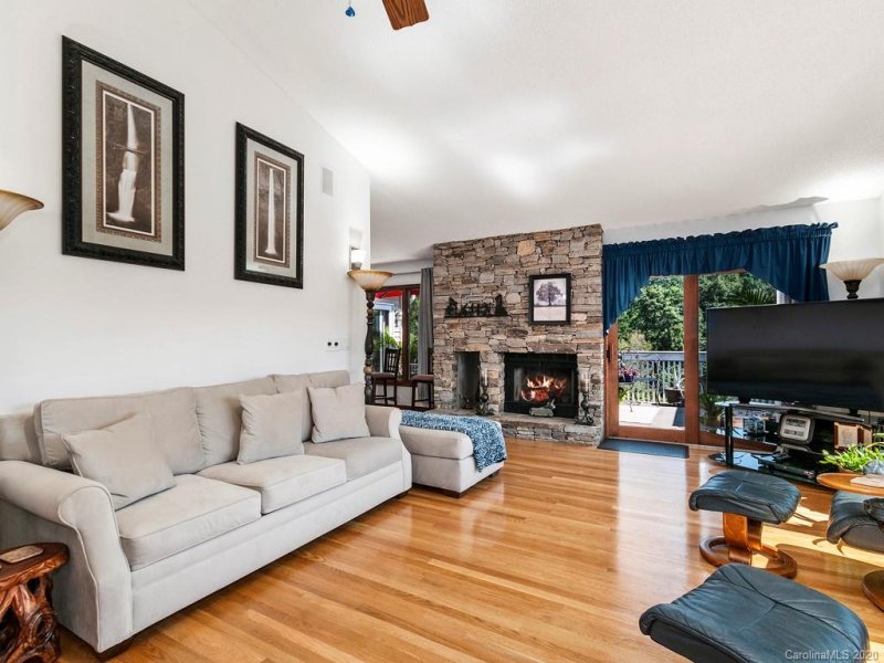 Property image 3 at 599 Oak Ridge Drive, Clyde, NC 28721