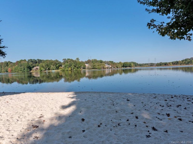 Property image 4 at 8060 Lake Providence Drive, Weddington, NC 28104