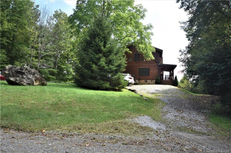 Property image 3 at 56 Live Oak Loop, Waynesville, NC 28785