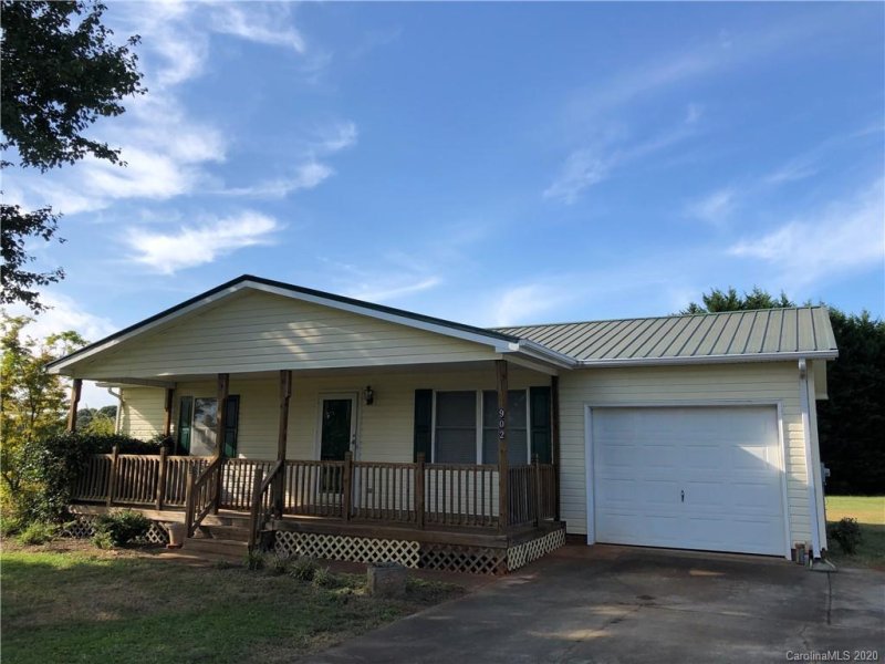 Property image 2 at 902 Lyndsey Brook Court, Lincolnton, NC 28092