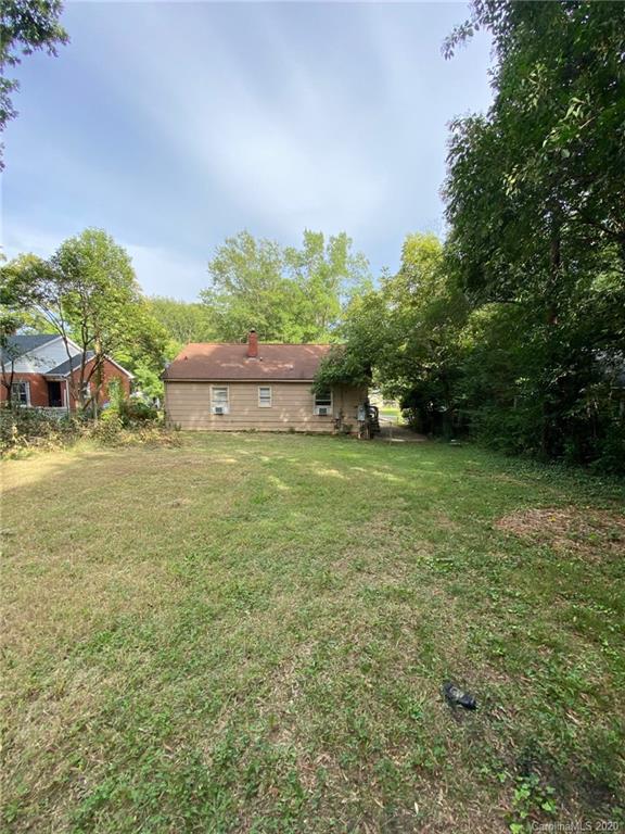 Property image 4 at 2305 Remount Road, Charlotte, NC 28208