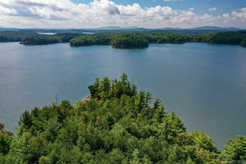 Property image 3 at 1194 Whispering Woods Drive, Morganton, NC 28655