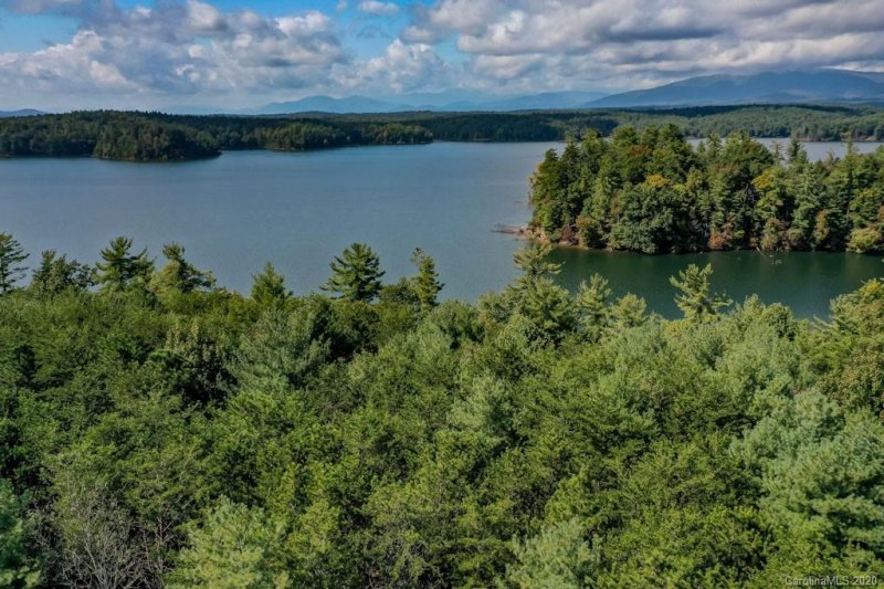 Property image 4 at 1194 Whispering Woods Drive, Morganton, NC 28655