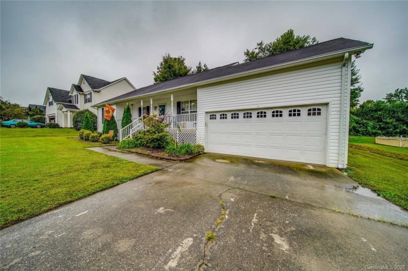 Property image 3 at 2836 Ireton Place, Kannapolis, NC 28083