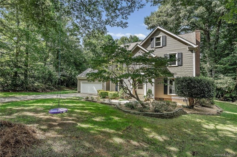 Property image 2 at 3111 Peregrine Court, Charlotte, NC 28269