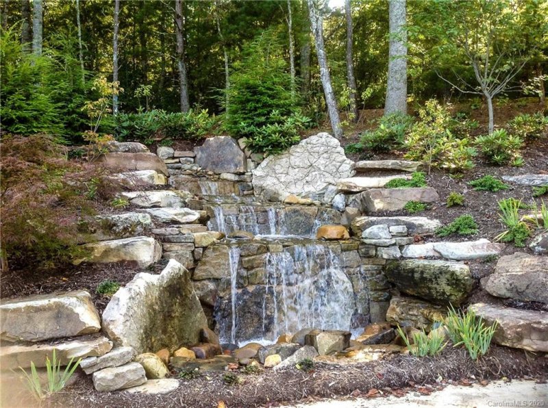 Property image 3 at 426 Ashley Bend Trail, Hendersonville, NC 28792