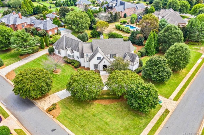 1000 Clover Crest Lane