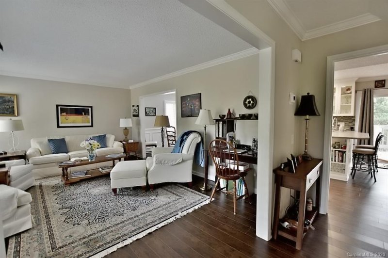 Property image 5 at 200 Millwood Lane, Charlotte, NC 28270