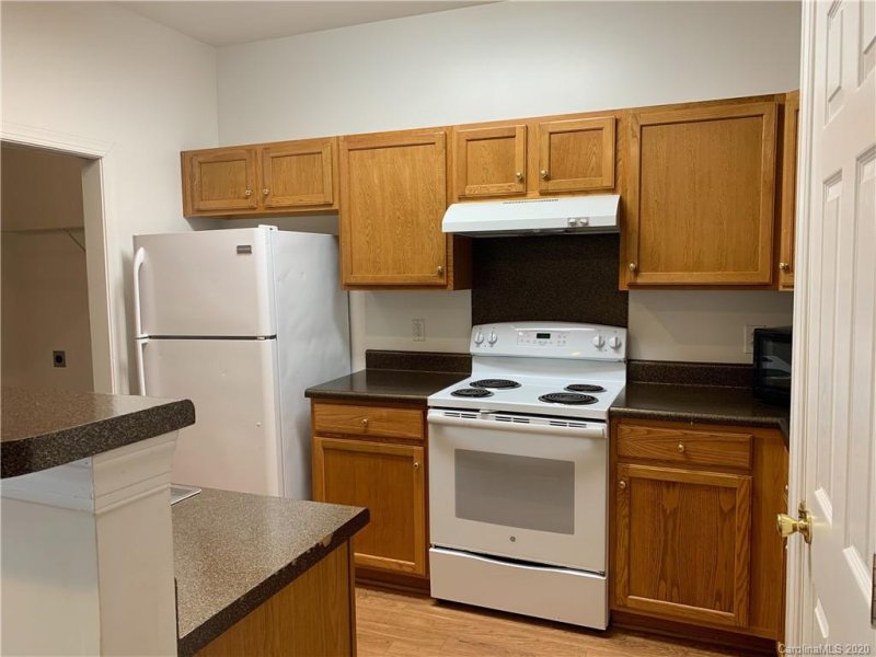 Property image 5 at 2124 Sardony Lane, Charlotte, NC 28213