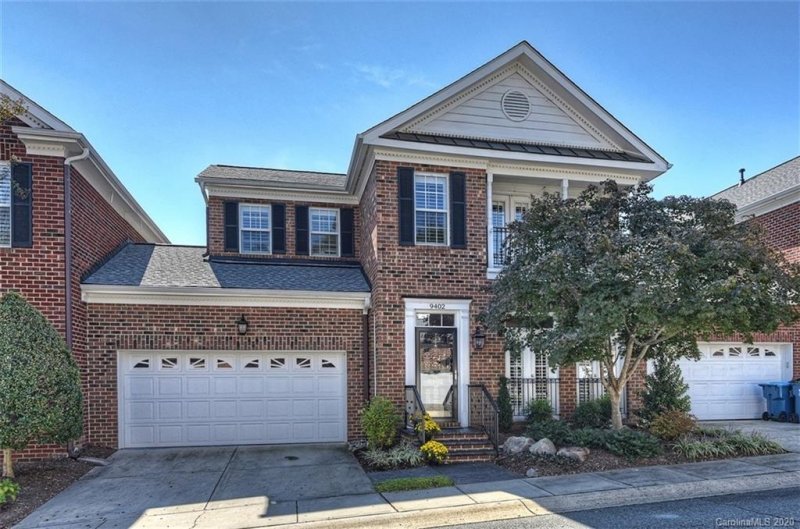 Property image 2 at 9402 Bonnie Briar Circle, Charlotte, NC 28277