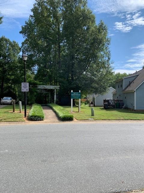 Property image 3 at 5321 Grenelefe Village Drive, Charlotte, NC 28269