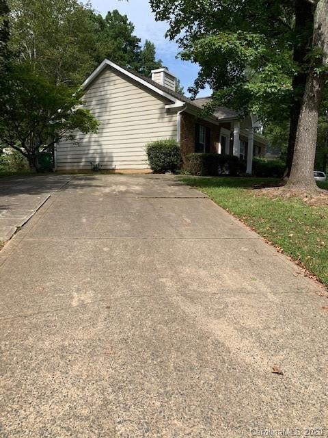 Property image 4 at 5321 Grenelefe Village Drive, Charlotte, NC 28269