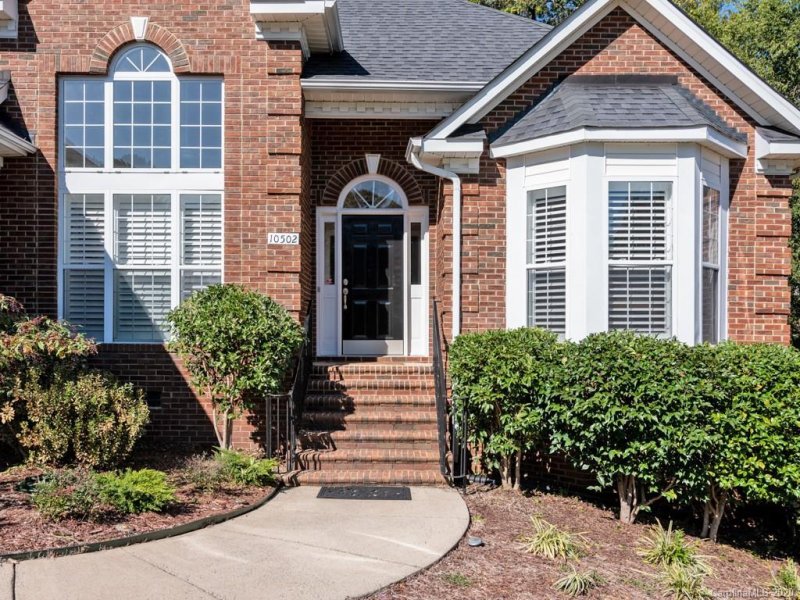 Property image 2 at 10502 Misty Ridge Lane, Charlotte, NC 28277