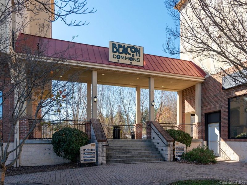 Property image 2 at 475 S Church Street, Hendersonville, NC 28792