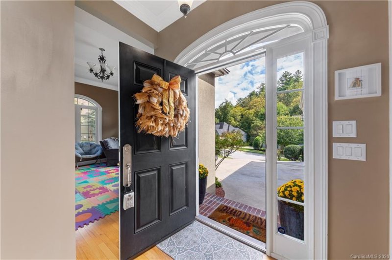 Property image 5 at 385 Mistletoe Trail, Hendersonville, NC 28791