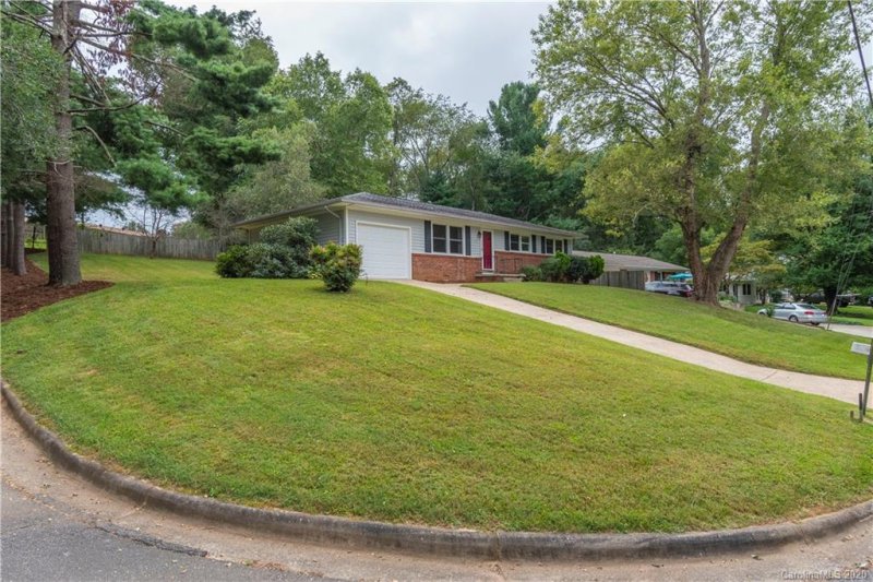 Property image 2 at 71 Skyview Terrace, Asheville, NC 28806