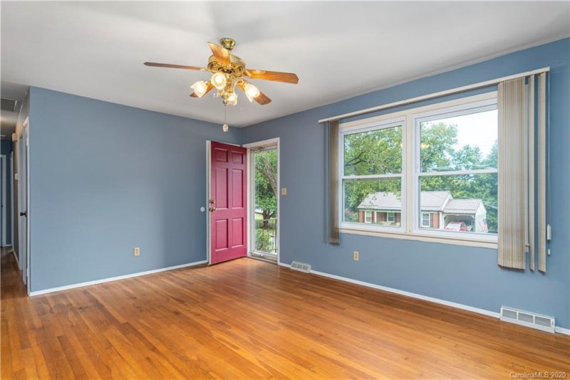 Property image 3 at 71 Skyview Terrace, Asheville, NC 28806