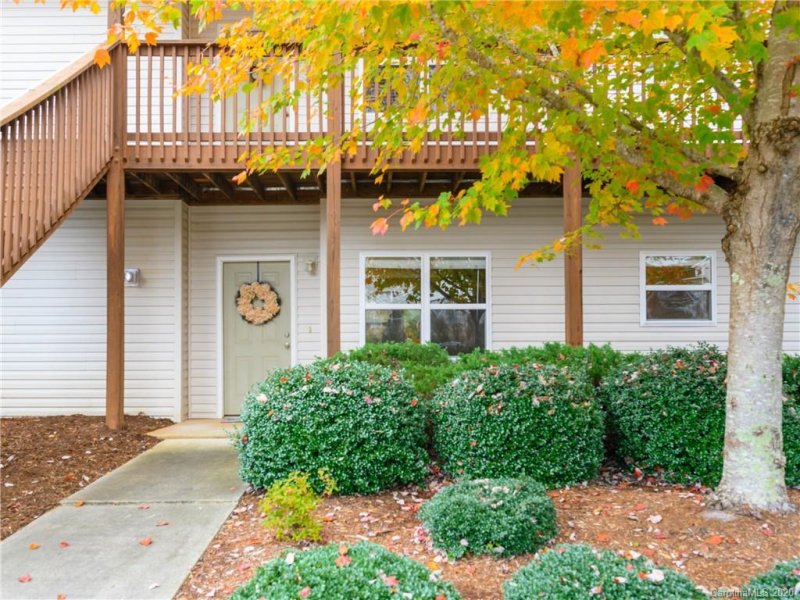 702 Olde Covington Way