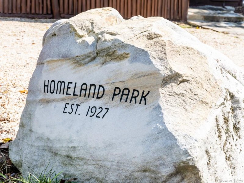 Property image 3 at 28 Rhododendron Drive, Asheville, NC 28805