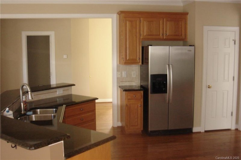 Property image 4 at 6938 Curlee Court, Charlotte, NC 28277