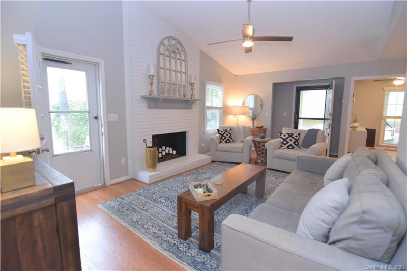 Property image 4 at 2515 Dalston Lane, Charlotte, NC 28210