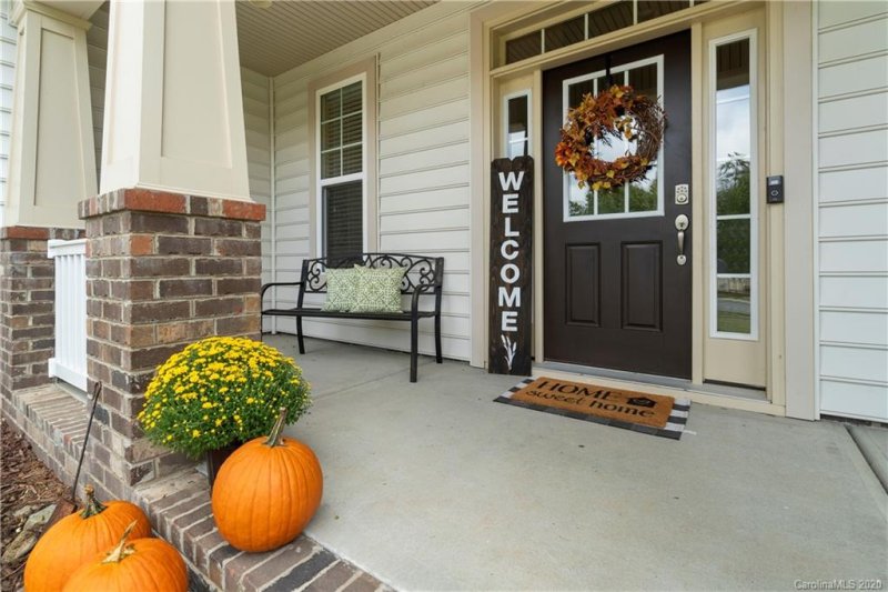 Property image 3 at 11519 Blushing Star Court, Charlotte, NC 28215