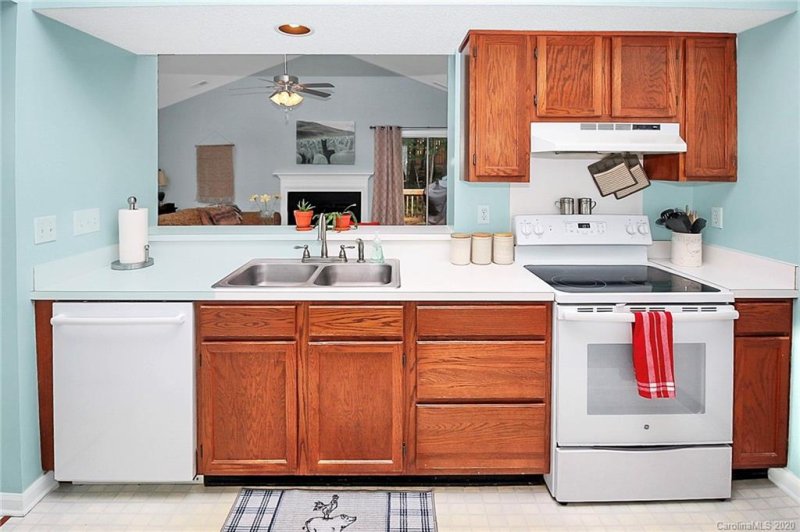 Property image 5 at 3412 Harewood Court, Matthews, NC 28105