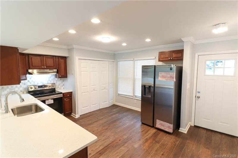 Property image 4 at 5106 Fair Wind Lane, Charlotte, NC 28212