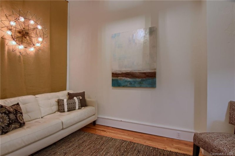 Property image 4 at 84 W Walnut Street, Asheville, NC 28801