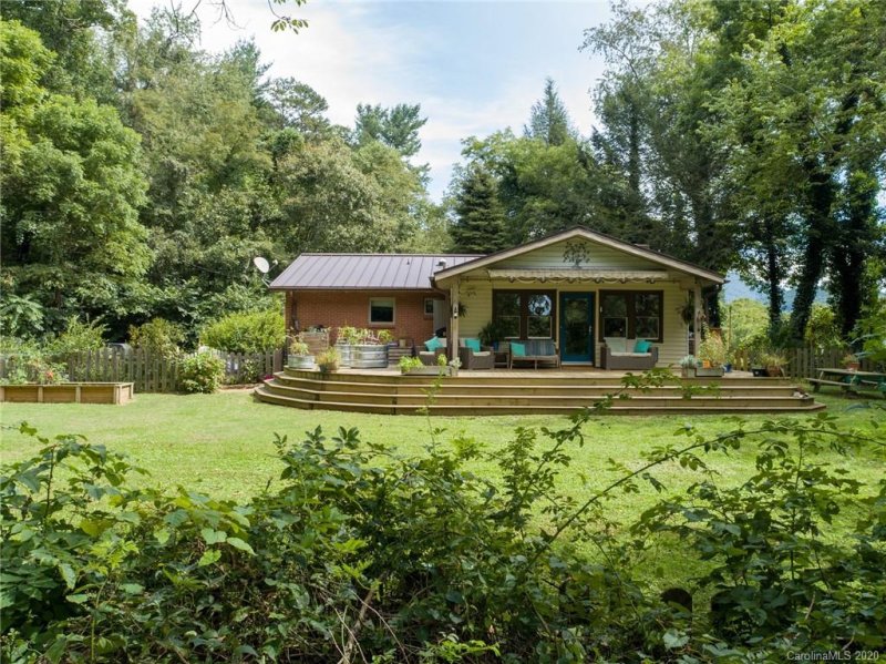 Property image 5 at 40 Governors View Road, Asheville, NC 28805