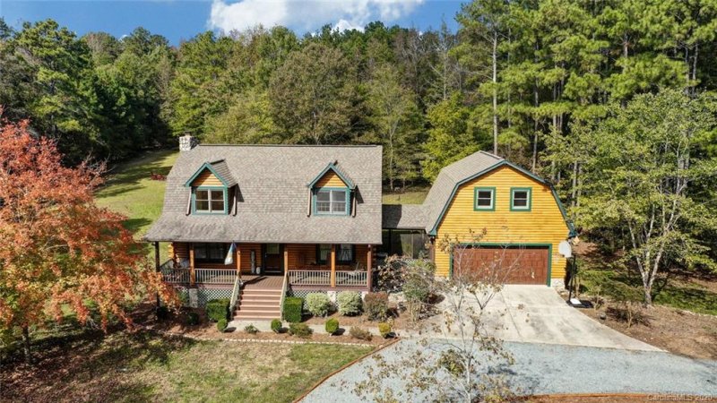 7316 Mockingbird Lane