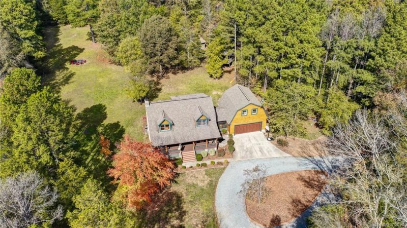 Property image 2 at 7316 Mockingbird Lane, Waxhaw, NC 28173