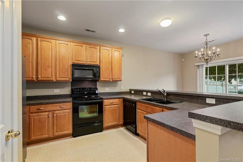 Property image 4 at 9038 Sedgewich Lane, Charlotte, NC 28277