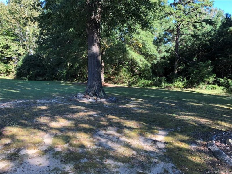 Property image 5 at 421 Catawba Circle, Matthews, NC 28104